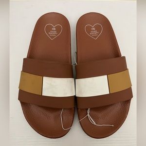 Oasis Society color block slides, never worn, size 6